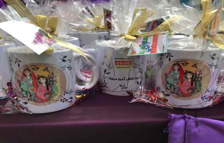 جشن روز دانش آموز گلهای دوره دوم 15