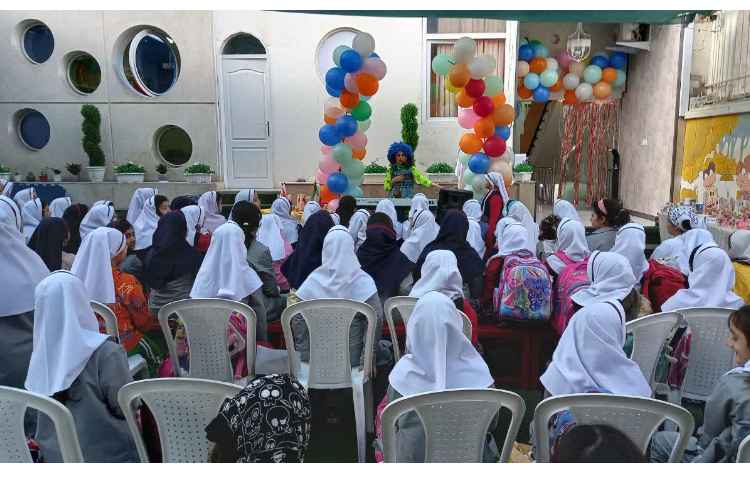 جشن روز دانش اموز 3