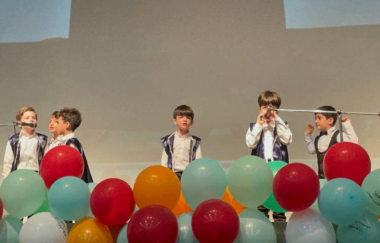 :جشن سلام دبستان 1