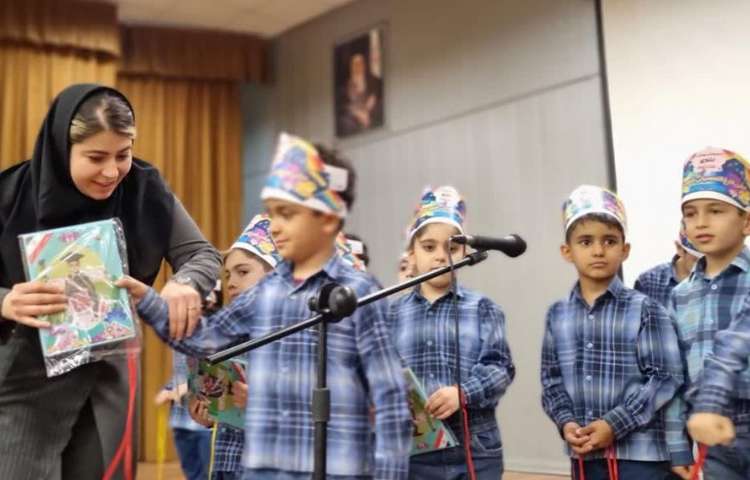 جشن شاد و جذاب سلام دبستان ویژه دانش آموزان پیش دبستان 9