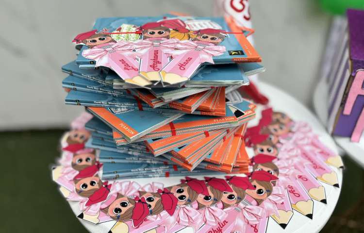 جشن شروع کتاب Our Discovery Island 1 3