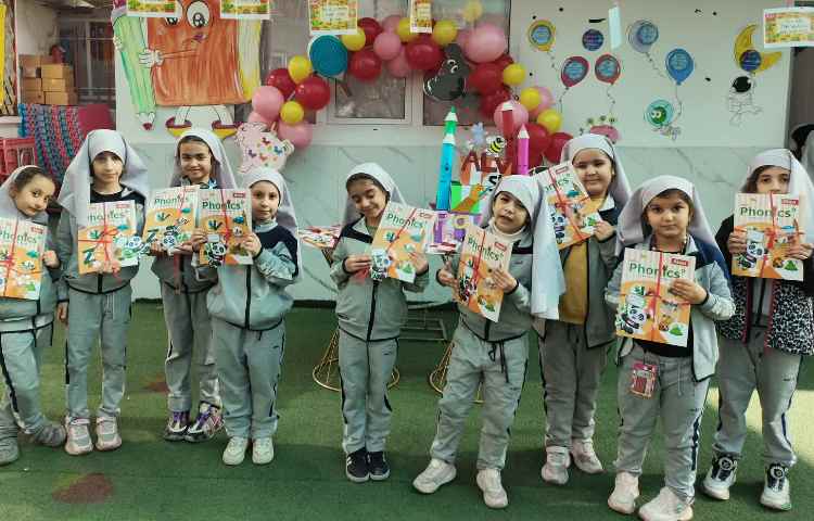 جشن شروع کتاب ALV Phonics 2 1