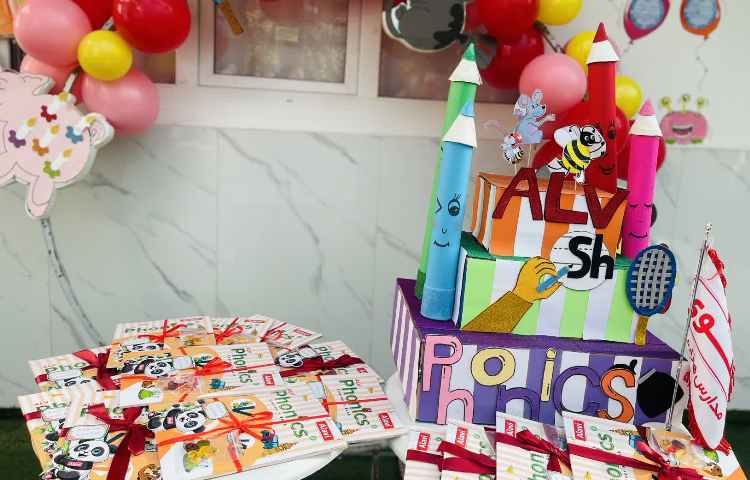 جشن شروع کتاب ALV Phonics 2 3