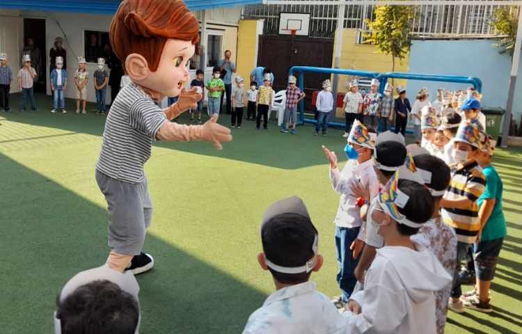 جشن شکوفه های دانش آموزان اول دبستان علوی 23