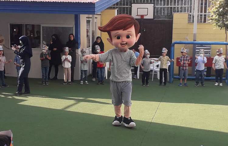 جشن شکوفه های دانش آموزان اول دبستان علوی 7