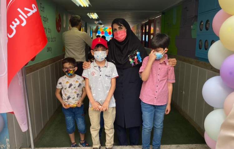 جشن شکوفه ها (سال تحصیلی1401-1400) 10