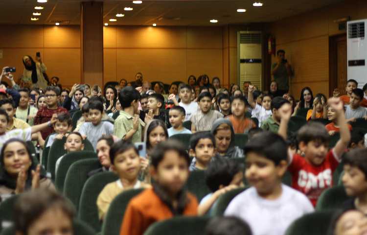 جشن شکوفه ها و غنچه ها دبستان دخترانه پرتوعلوی 5