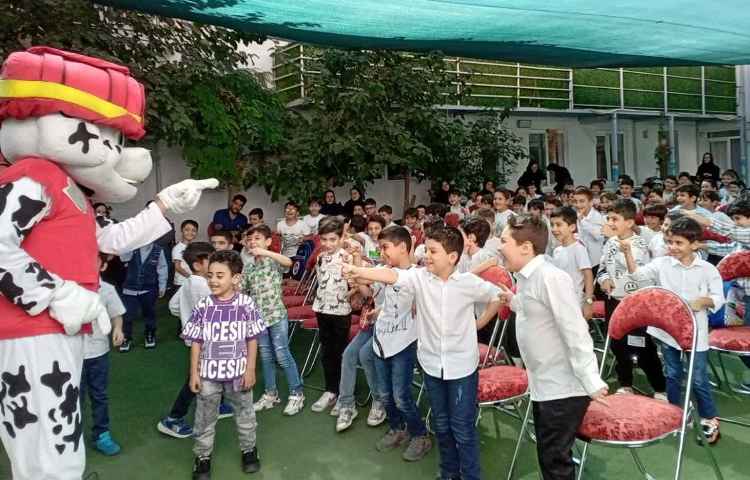 جشن شکوفه ها و غنچه ها