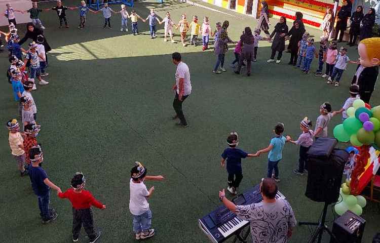 جشن غنچه ها دانش آموزان پیش دبستان علوی 20