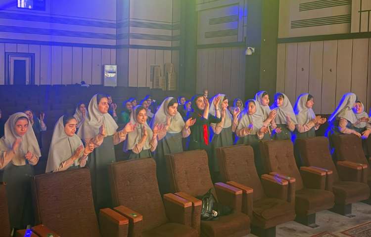 جشن فارغ التحصیلی پایان دوره ابتدایی 16