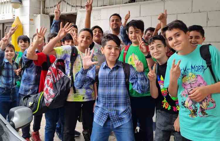 جشن فارغ التحصیلی پایه ششم دبستان علوی 1