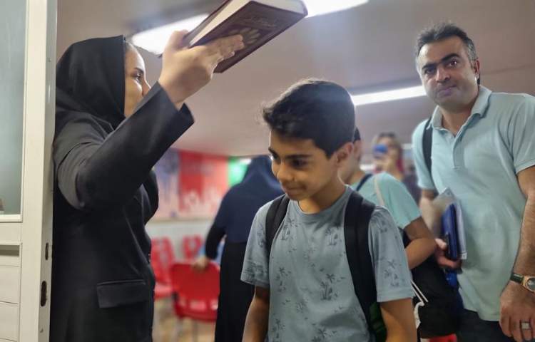 جشن فارغ التحصیلی پایه ششم دبستان علوی 23