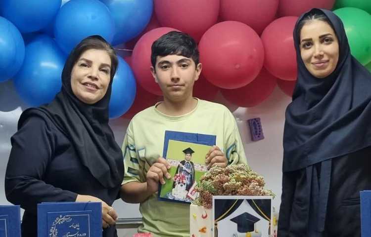 جشن فارغ التحصیلی پایه ششم دبستان علوی 35