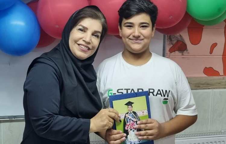 جشن فارغ التحصیلی پایه ششم دبستان علوی 38