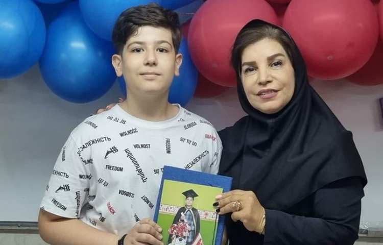 جشن فارغ التحصیلی پایه ششم دبستان علوی 41