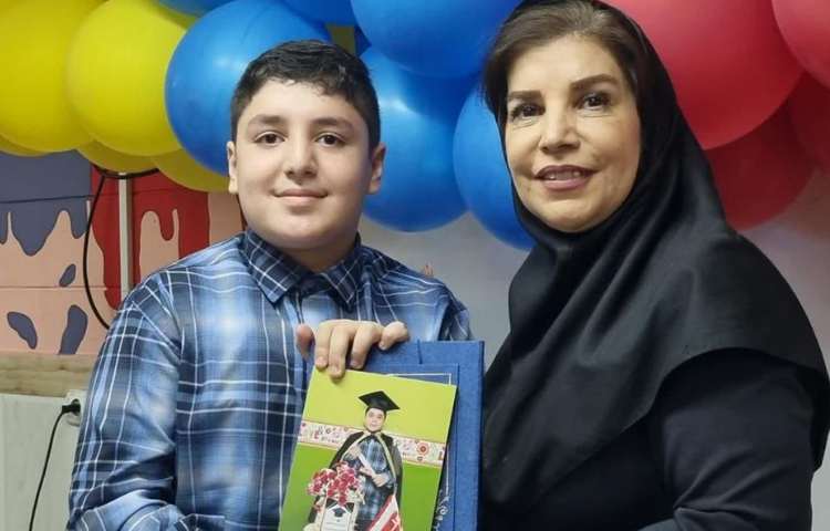 جشن فارغ التحصیلی پایه ششم دبستان علوی 42