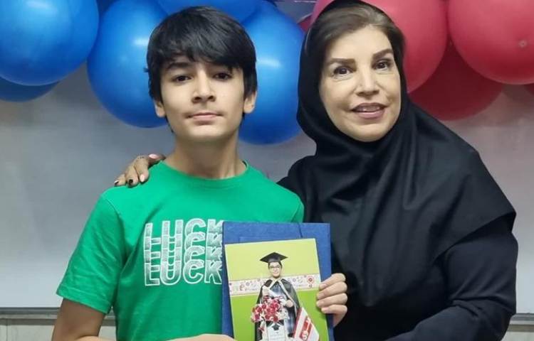 جشن فارغ التحصیلی پایه ششم دبستان علوی 43