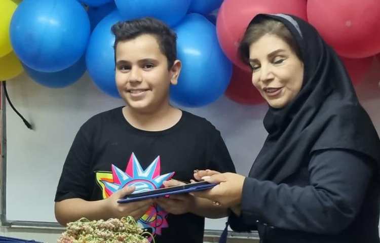 جشن فارغ التحصیلی پایه ششم دبستان علوی 55