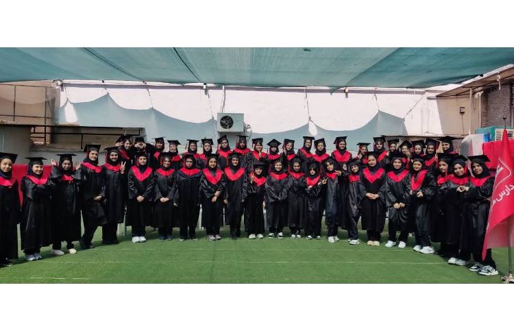 جشن فارغ التحصیلی 2