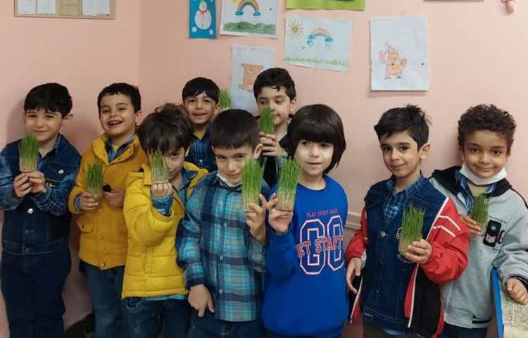 جشن قاشق زنی و چهارشنبه سوری پیش دبستان علوی 32