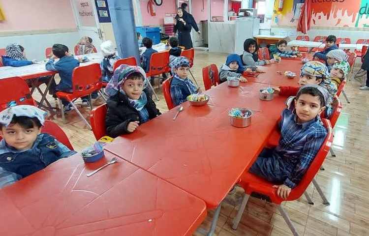 جشن قاشق زنی و چهارشنبه سوری پیش دبستان علوی
