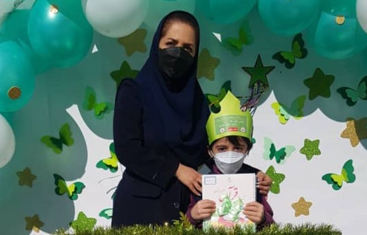 جشن قرآن دانش آموزان پایه اول دبستان 6