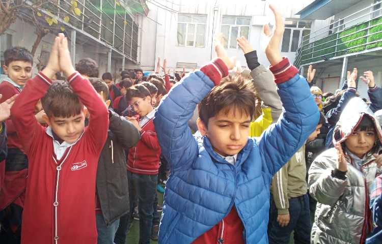 جشن مبعث و تجلیل از برگزیدگان مسابقات ورزشی و نقاشی منطقه 11 13