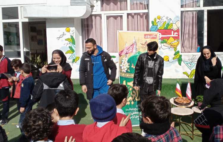 جشن مبعث و تجلیل از برگزیدگان مسابقات ورزشی و نقاشی منطقه 11 8