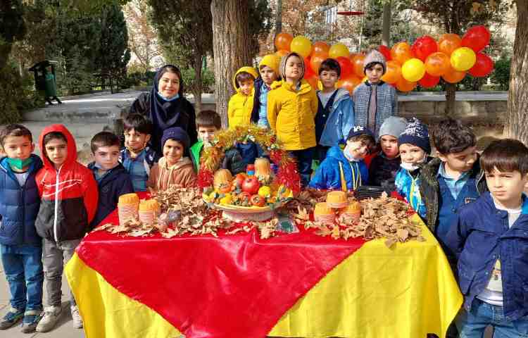 جشن میانه پاییز دانش آموزان پیش دبستان 11