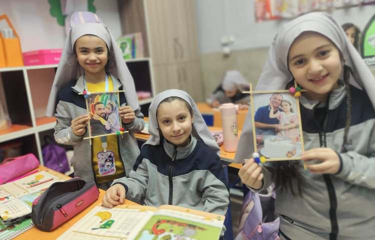 جشن میلاد با سعادت سه پاره خورشید نبوی (ص) 5