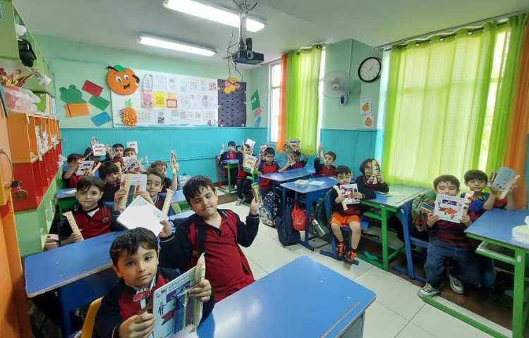 جشن نشانه م م 4