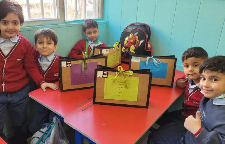 جشن نشانه ی "خ" با تشکر از خانواده ی عزیز حسنی 2