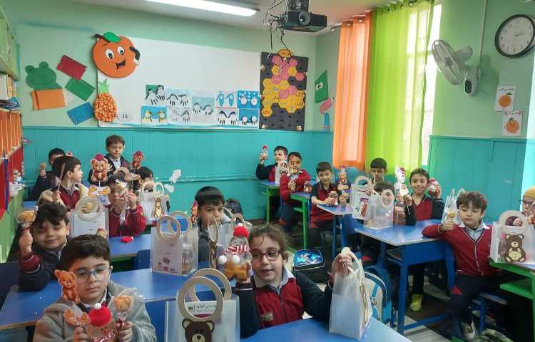 جشن نشانه ی خ توسط آقای نیکان طهرانی 4