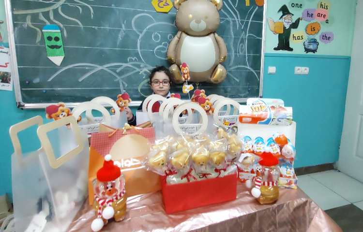 جشن نشانه ی خ توسط آقای نیکان طهرانی