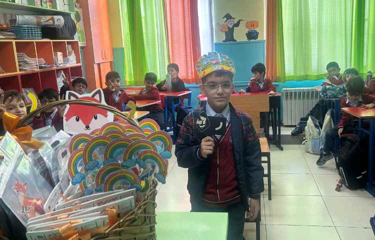 جشن نشانه ی ( ر )