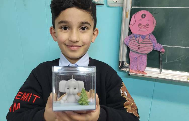 جشن نشانه ی "ف" با تشکر از خانواده ی عزیز هدایت 2