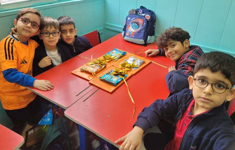 جشن نشانه ی "ل" با تشکر از خانواده ی عزیز عسگرزاده 4