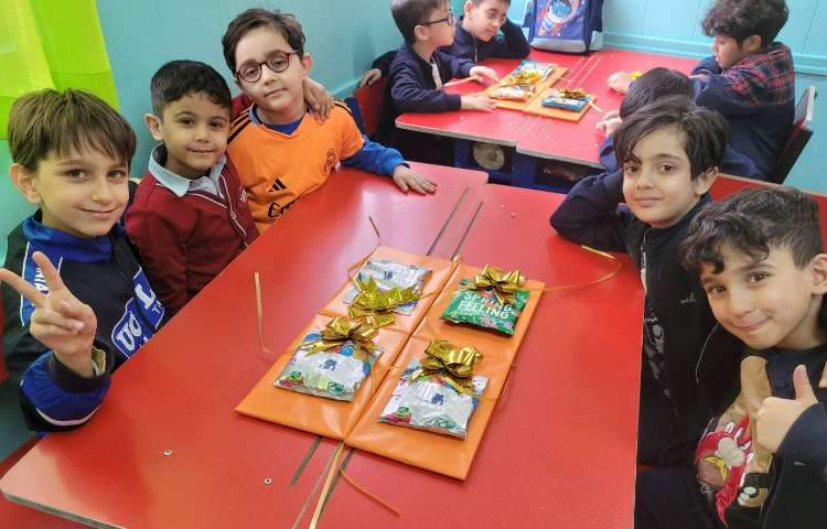 جشن نشانه ی "ل" با تشکر از خانواده ی عزیز عسگرزاده 8