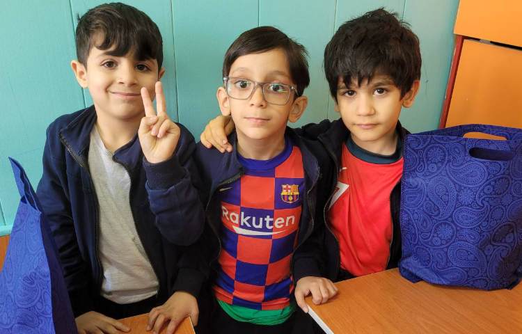 جشن نشانه ی "پ" با تشکر از خانواه ی مهربان اکبری 1