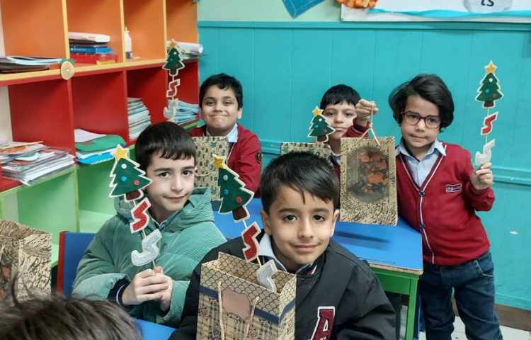 جشن نشانه ی (ک) توسط آقای نیکان میرزایی 3