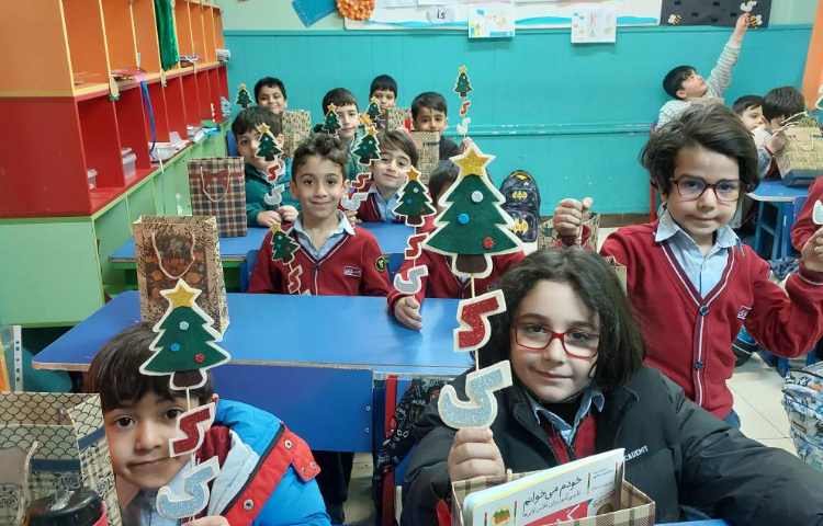 جشن نشانه ی (ک) توسط آقای نیکان میرزایی 4