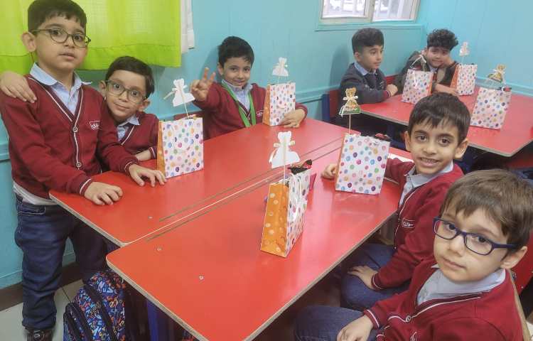 جشن نشانه ی "ی"، با تشکر از خانواده ی عزیز شهبازی نیا 1