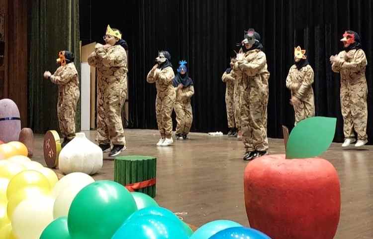 جشن نوروز شعبه دخترانه مرکز 8