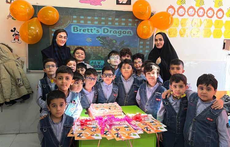 جشن ورود به کتاب ALV Phonics 2 1