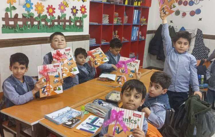 جشن ورود به کتاب ALV Phonics 2 1