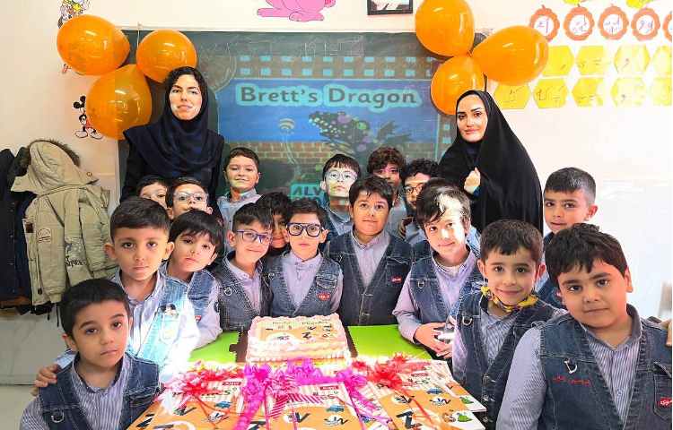 جشن ورود به کتاب ALV Phonics 2 2