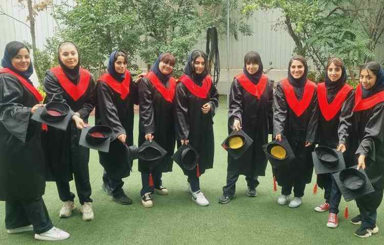 جشن پایان تحصیلی مبارک باد. 12