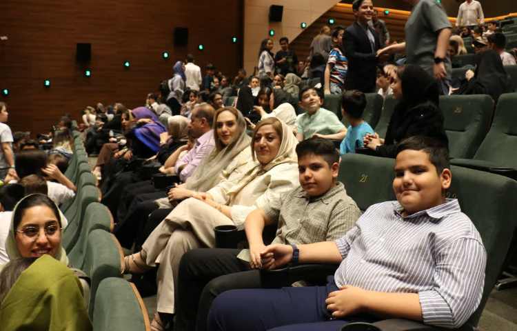 جشن پایان سال تحصیلی پایه ها سالن همایش صبا مال 17