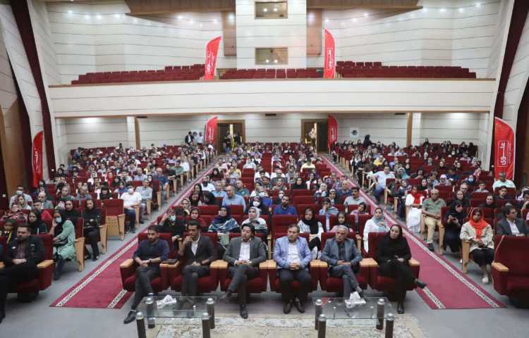 جشن پایان سال زبان 1