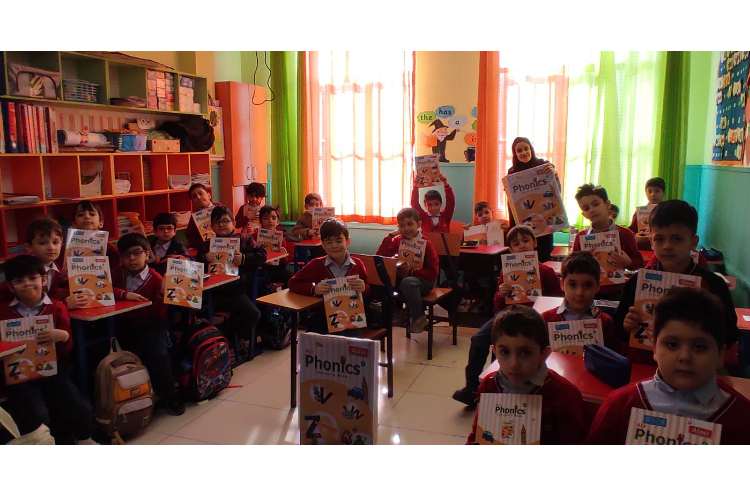 جشن کتاب ALV Phonics 2 13